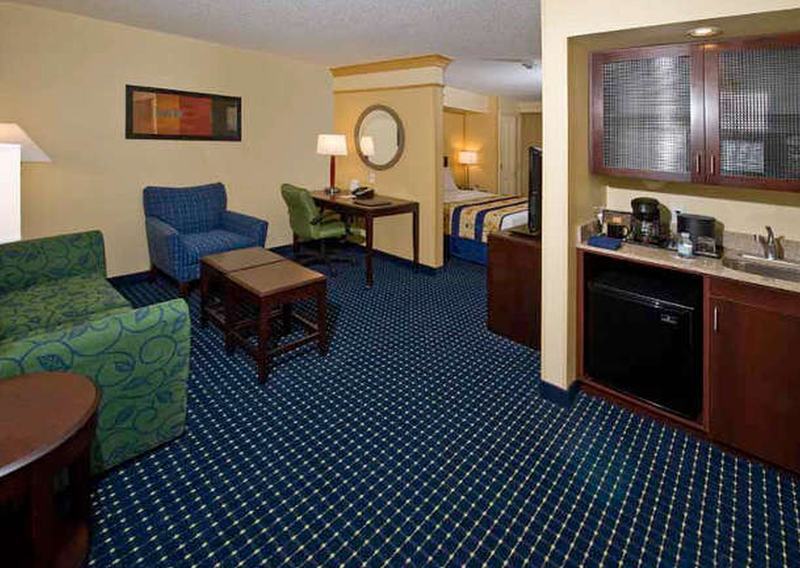 Springhill Suites Columbus Exterior photo